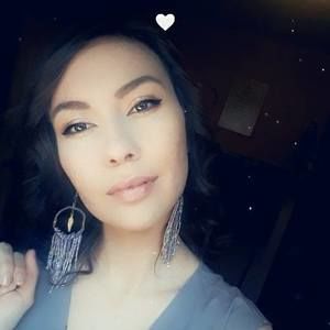 Meet your Posher, Felisha